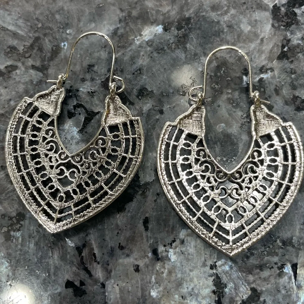 2/$25 or 3/$35 NWOT Silver-toned boho teardrop earrings - Picture 2 of 2